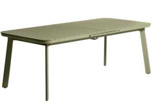 Kave Home Zelený kovový zahradní rozkládací stůl Izola 220/280 x 100 cm